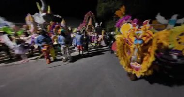 George Town, Exuma, Bahamalar - 4 Ocak 2025: Junkanoo, İngiliz sömürgelerinde Afrika köleliği döneminde yapılmış ve 1700 'lere dayandığı söylenen bir festivaldir.