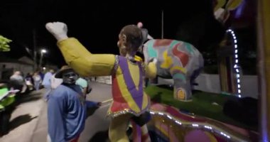 George Town, Exuma, Bahamalar - 4 Ocak 2025: Junkanoo, İngiliz sömürgelerinde Afrika köleliği döneminde yapılmış ve 1700 'lere dayandığı söylenen bir festivaldir.