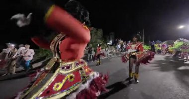 George Town, Exuma, Bahamalar - 4 Ocak 2025: Junkanoo, İngiliz sömürgelerinde Afrika köleliği döneminde yapılmış ve 1700 'lere dayandığı söylenen bir festivaldir.