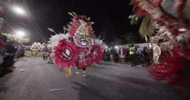 George Town, Exuma, Bahamalar - 4 Ocak 2025: Junkanoo, İngiliz sömürgelerinde Afrika köleliği döneminde yapılmış ve 1700 'lere dayandığı söylenen bir festivaldir.