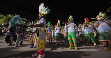 George Town, Exuma, Bahamalar - 4 Ocak 2025: Junkanoo, İngiliz sömürgelerinde Afrika köleliği döneminde yapılmış ve 1700 'lere dayandığı söylenen bir festivaldir.