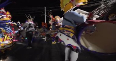 George Town, Exuma, Bahamalar - 4 Ocak 2025: Junkanoo, İngiliz sömürgelerinde Afrika köleliği döneminde yapılmış ve 1700 'lere dayandığı söylenen bir festivaldir.