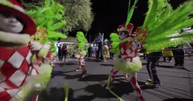 George Town, Exuma, Bahamalar - 4 Ocak 2025: Junkanoo, İngiliz sömürgelerinde Afrika köleliği döneminde yapılmış ve 1700 'lere dayandığı söylenen bir festivaldir.