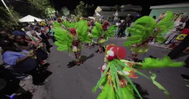 George Town, Exuma, Bahamalar - 4 Ocak 2025: Junkanoo, İngiliz sömürgelerinde Afrika köleliği döneminde yapılmış ve 1700 'lere dayandığı söylenen bir festivaldir.