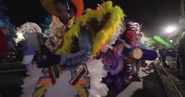 George Town, Exuma, Bahamalar - 4 Ocak 2025: Junkanoo, İngiliz sömürgelerinde Afrika köleliği döneminde yapılmış ve 1700 'lere dayandığı söylenen bir festivaldir.