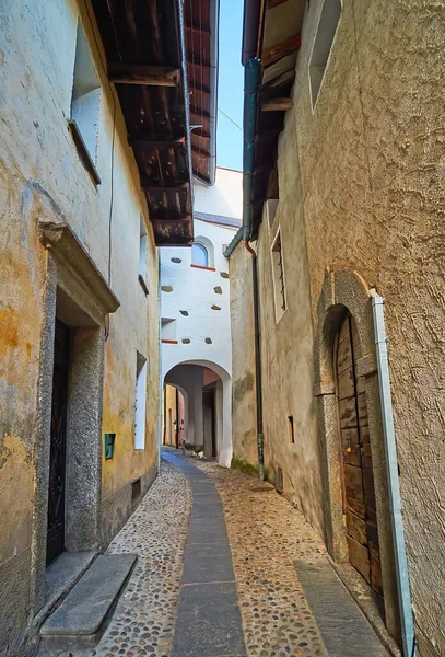 Enjoy Walk Medieval Village Ronco Sopra Ascona Narrow Curved Streets — Stock Photo, Image