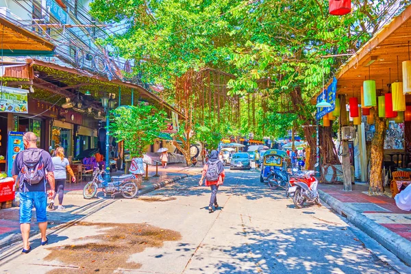Bangkok Thailand April 2019 Pleasant Walk Tourist Restaurants Bars Rambuttri — Stock Photo, Image