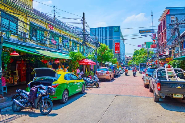 Bangkok Tailandia Abril 2019 Estrecho Callejón Rambuttri Una Las Principales — Foto de Stock