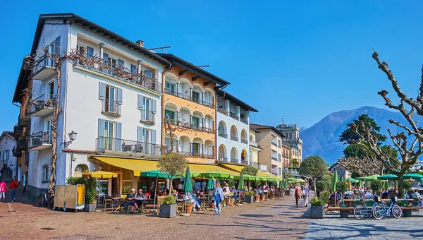 Ascona Schweiz März 2022 Piazza Giuseppe Motta Mit Reihenhäusern Und — Stockfoto