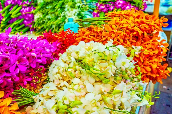 Colorful Heaps Orchids Table Pak Khlong Talat Flower Market Bangkok — Stock Photo, Image