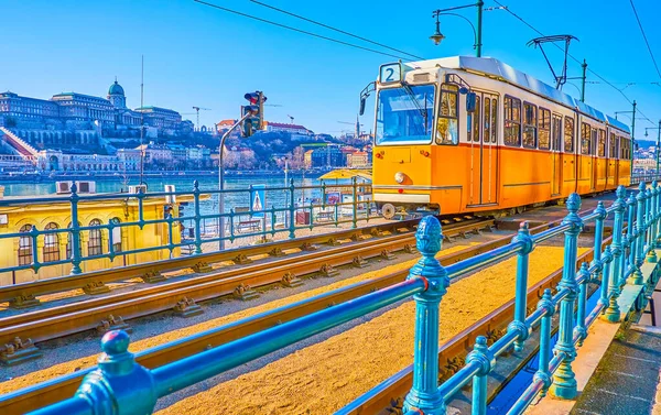 Sarı Vintage Tramvay Budapeşte Macaristan Sembolüdür — Stok fotoğraf
