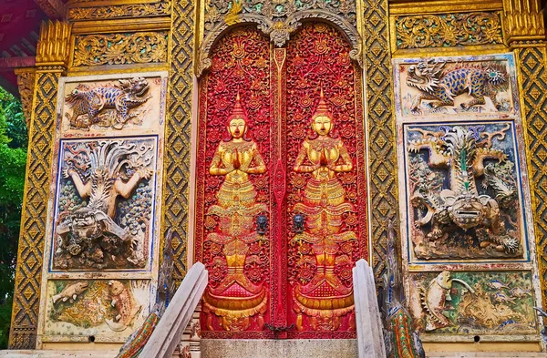 Ubosot Wat Ket Karam Carved Wooden Door Decorated Fine Patterns — Stock Photo, Image