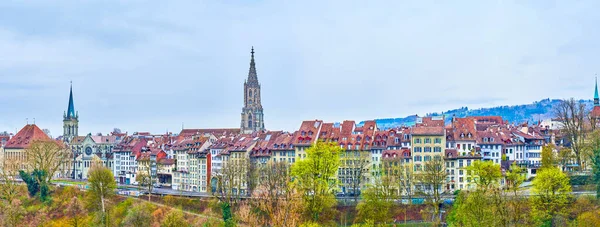 Панорама Середньовічного Берна Шпилями Дзвіниць Типовими Берськими Таунхаусами Швейцарія — стокове фото