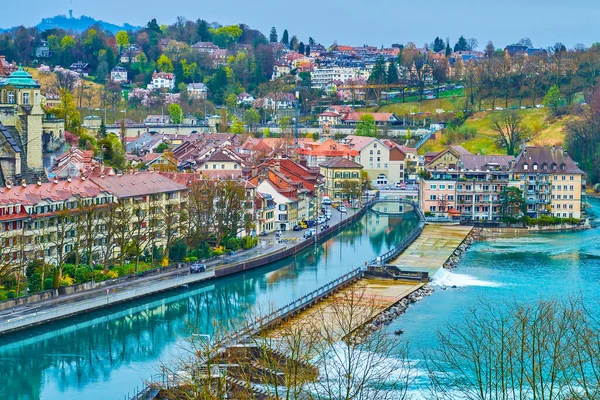 Dam Rivier Aare Tegenover Historische Residentiële Wijk Mattequartier Bern Zwitserland — Stockfoto