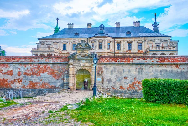 Visita Antiguo Castillo Abandonado Pidhirtsi Ucrania —  Fotos de Stock