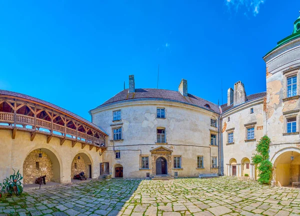 Splendido Panorama Del Cortile Del Castello Medievale Olesko Ucraina — Foto Stock