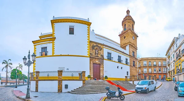 Panorama Histórica Iglesia Santo Domingo Con Puerta Esculpida Campanario Alto —  Fotos de Stock