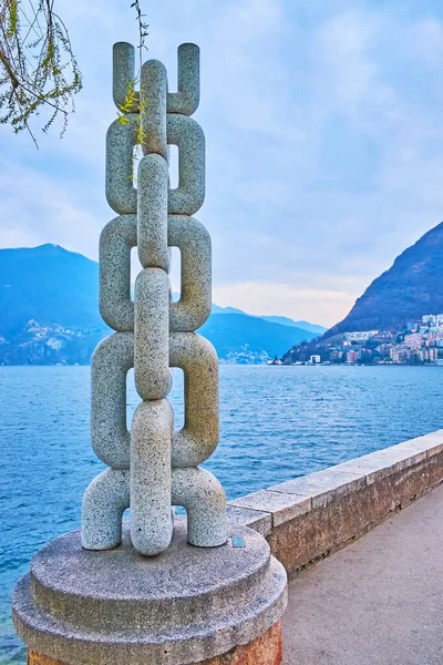 Lugano Zwitserland Maart 2022 Het Ankerketenbeeldhouwwerk Park Sculptures Aan Oever — Stockfoto