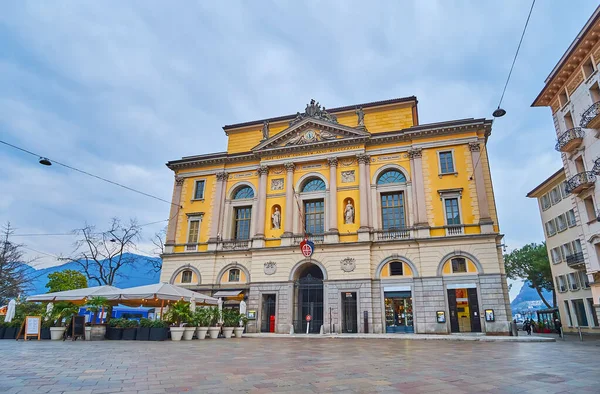 Fachada Esculpida Del Palazzo Civico Ayuntamiento Frente Plaza Riforma Lugano — Foto de Stock