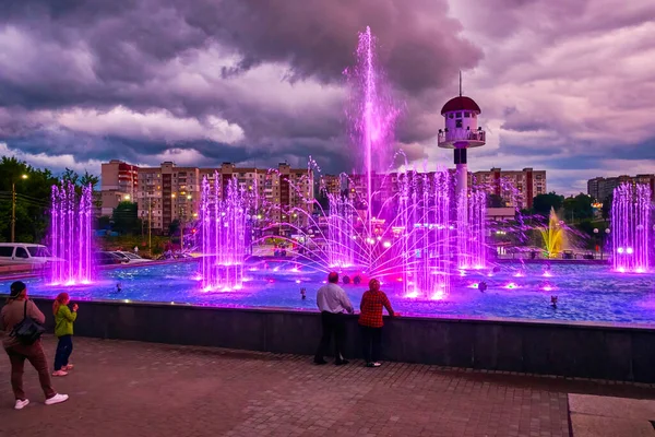 Vista Nocturna Fuente Pearl Love Parque Central Uman Ucrania —  Fotos de Stock