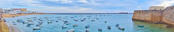 Panorámás Kilátás Nyílik Caleta Strandra Horgonyzott Halászhajók Között Középkori San — Stock Fotó