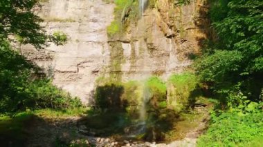 Kamianets-Podilskyi, Ukrayna şelaleli kayalık uçurum manzarası