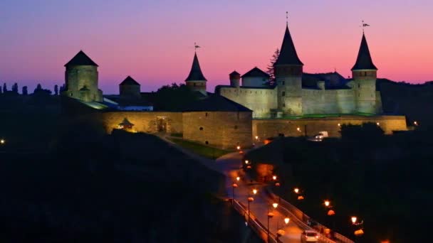 Die Mittelalterliche Burg Kamjanez Podilskyj Mit Steinernen Wällen Türmen Und — Stockvideo