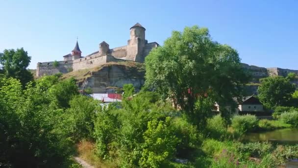 Kamianez Podilskyj Burg Aus Der Schlucht Des Flusses Smotrych Mit — Stockvideo