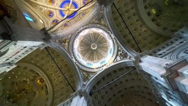 Como Italia Marzo 2022 Cúpula Ornamentada Bóveda Catedral Santa Maria — Vídeo de stock