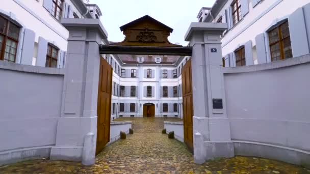 Enorme Puerta Madera Patio Del Edificio Histórico Calle Martinsgasse Altstadt — Vídeos de Stock