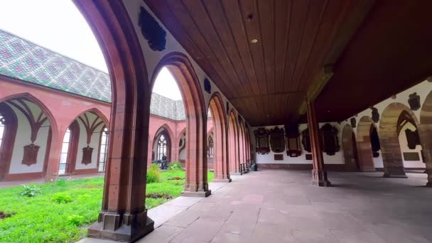 Panorama Cour Épiscopale Bischofshof Avec Petit Jardin Arches Pierre Plafond — Video