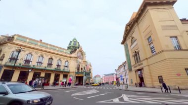 Pudra Kulesi, Belediye Binası ve Hybernia Tiyatrosu, Prag, Çek Cumhuriyeti