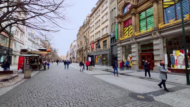 Prague Τσεχικη Δημοκρατια Μαρτιου 2022 Απολαύστε Βόλτα Στην Οδό Prikope — Αρχείο Βίντεο