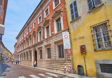 Tarihi Palazzo delle Poste, Via Sant 'Antonino, Piacenza, İtalya