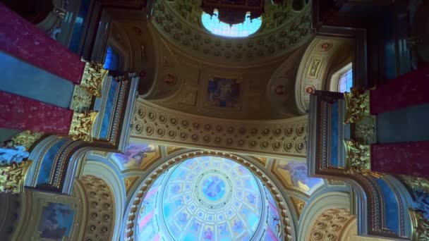 Panorama Aula Doa Katedral Santo Stefanus Dengan Kubah Dan Lemari — Stok Video