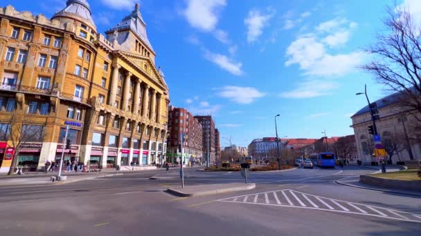 Живописный Дворец Анкер Эклектическом Стиле Резным Декором Колоннами Фасаде Будапешт — стоковое видео