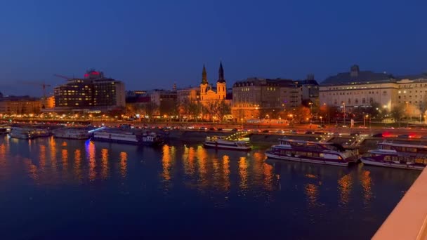 Panorama Blu Budapest Dal Ponte Elisabetta Con Vista Sulle Chiese — Video Stock