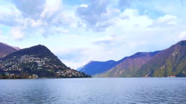 Lugano Prealps 'in panoramik manzarası Monte Boglia, Monte Bre, Monte Sighignola, Monte San Salvatore Lugano Gölü, Lugano, Ticino, İsviçre