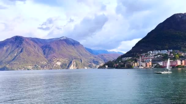 Lugano Gölü Panorama Lugano Prealps Ile Çevrili Liman Manzaralı Tekneler — Stok video