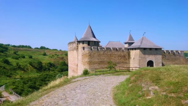 Walk Main Gates Medieval Khotyn Castle Ukraine — Stock Video