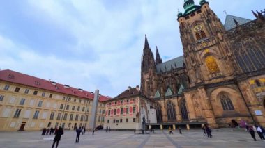 Prag Kalesi 'nin 3. avlusunda St Vitus Katedrali, Prag, Çek Cumhuriyeti