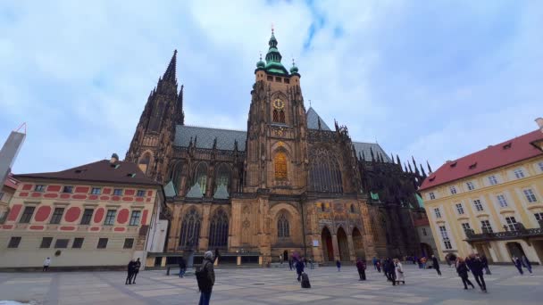 Τρίτη Αυλή Του Κάστρου Της Πράγας Θέα Στην Εξαιρετική Gothic — Αρχείο Βίντεο