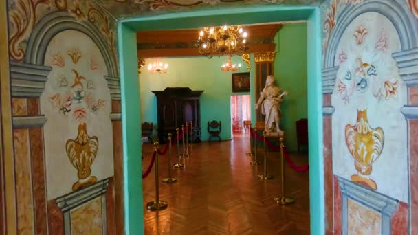 Middeleeuwse Interieurs Van Olesko Castle Versierd Met Fresco Schilderijen Meesterwerk — Stockvideo