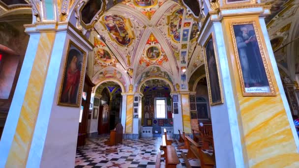 Decorações Ricas Coloridas Histórica Igreja Santa Maria Assunta Santuário Madonna — Vídeo de Stock