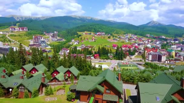 Bukovel Ukraine Juillet 2021 Panorama Station Montagne Depuis Télésiège Observant — Video