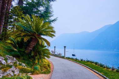 Lugano Gölü üzerindeki Park Villa Heleneum göl yolu, Lugano, İsviçre