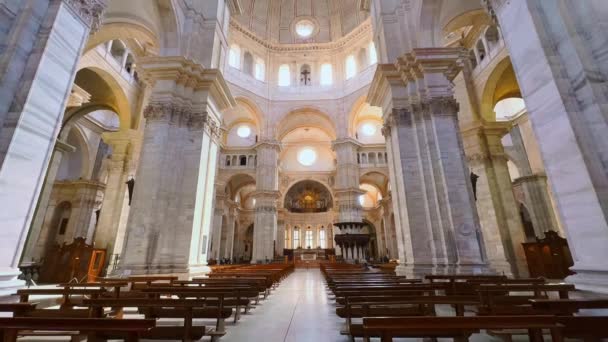 Pavia Italia Abril 2022 Hermosa Sala Oración Santa Maria Assunta — Vídeos de Stock