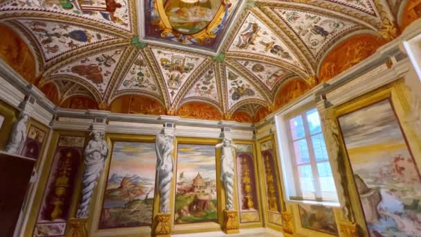 Pavia Italien April 2022 Das Atemberaubende Freskenbemalte Innere Des Studiolo — Stockvideo
