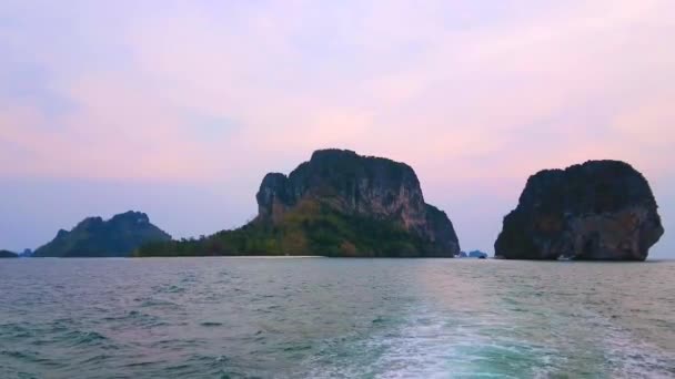 Fialový Západ Slunce Nad Poloostrovem Railay Vodami Andamanského Moře Nang — Stock video
