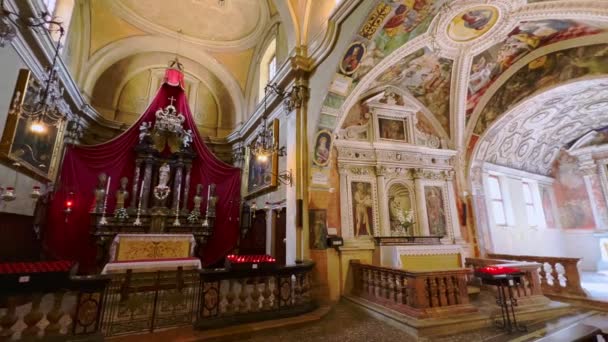 モルコテ スイス マルシェ 2022 サンタ マリア ソッソ教会のパノラマ 礼拝堂と主祭壇 モルコート スイス — ストック動画